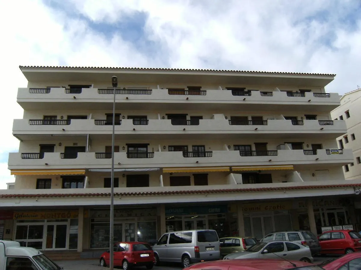 Apartamentos Garbi Park L' Escala شقة